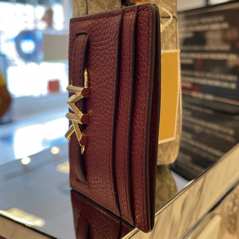 MICHAEL KORS
Reed Large Pebbled Leather Card Holder Case
Dark Cherry 
NWT - Picture 3 of 16